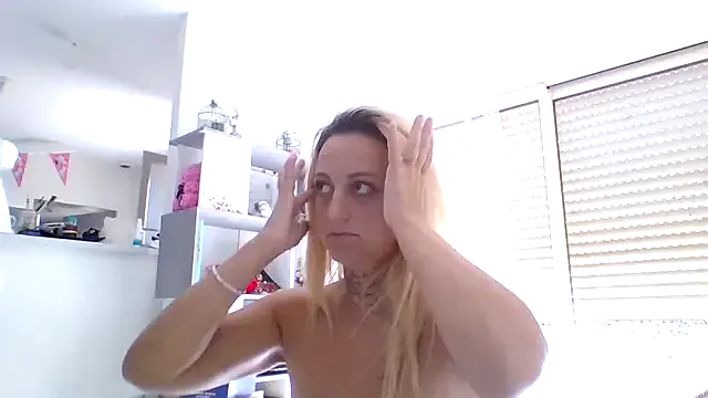 chaudasse_sex7 — flash seins