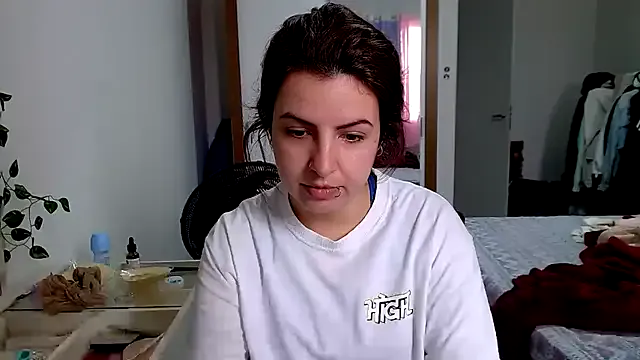 chelbyy — peitos/tits )+ oral no dildo