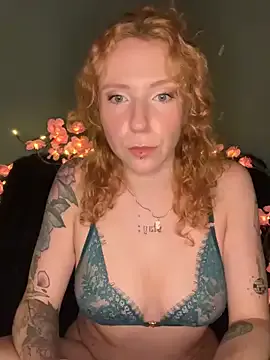 CutieBliss — Plug in ass + 3 vids