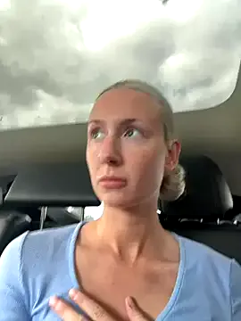 CutieEmy — Last tipper wins 3 fuck Videos