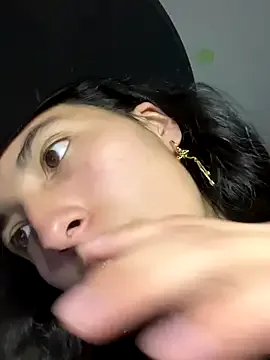 dalay18 on StripChat 