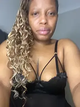 Diamondpussy97 — Squirt for daddy 