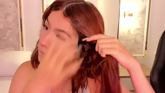 doll_eyees_ on StripChat 