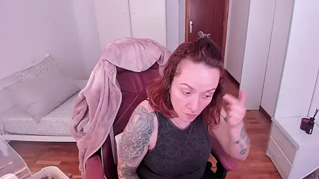 Domina_Deivis — make your queen's pussy happy
