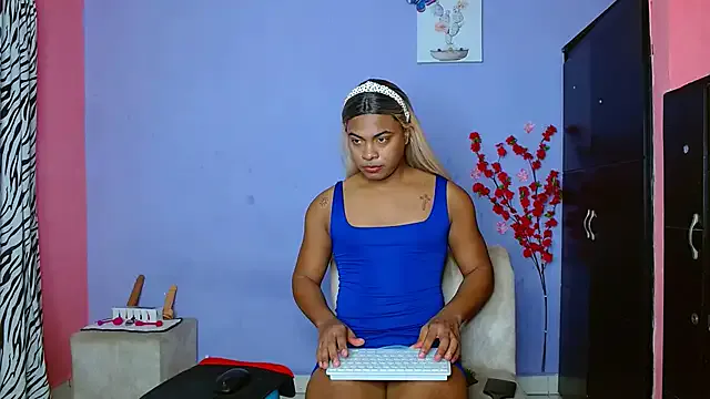 electrabrowns on StripChat 