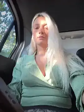 Ella_Charm on StripChat