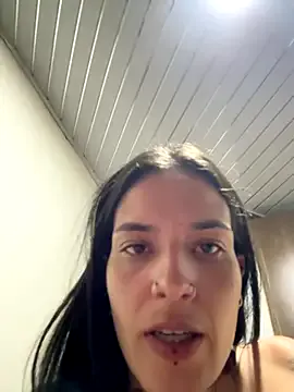 emmaherby on StripChat 