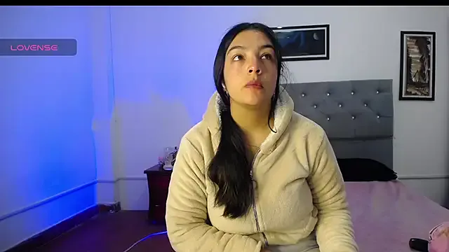 Esmeraldaa- — suck and spit dildo 