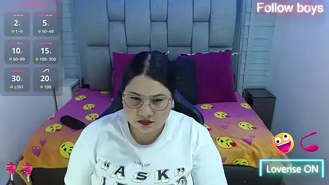 evelin_zaens on StripChat 