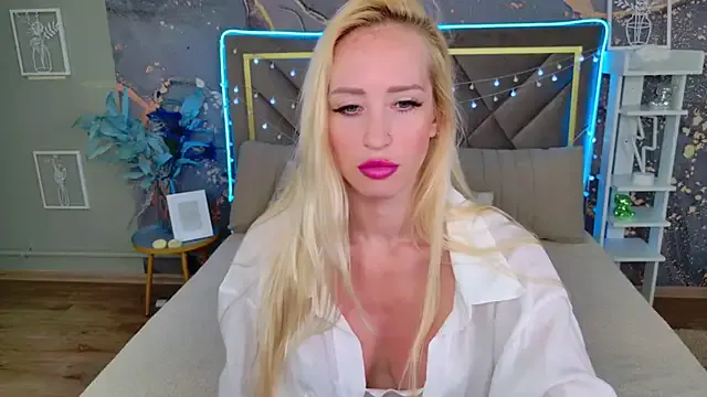 Evva_Ross on StripChat 