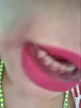 gatadeojosclaros on StripChat 