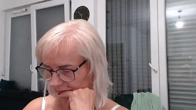 Hot_Ann52 — dildo ass