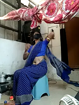 Hotty-rumi3 on StripChat 