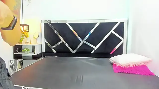 iisabella_noa on StripChat 
