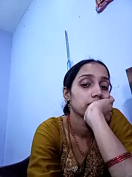 indiandesilive on StripChat 