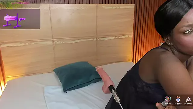 iris_violeta on StripChat 