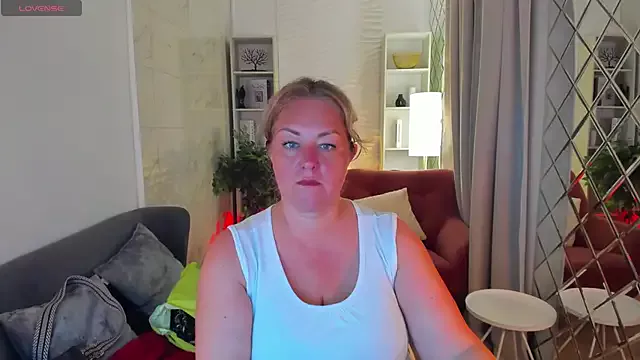JenniferLight on StripChat 
