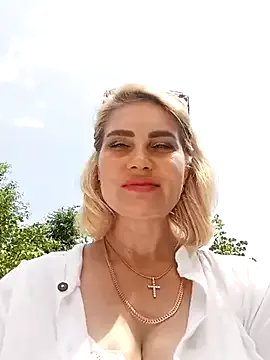 JennyOMay on StripChat 