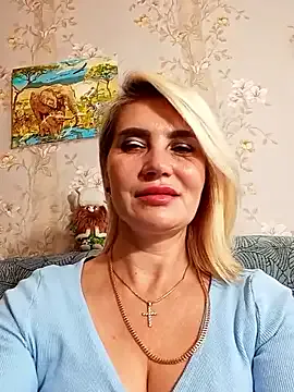 JennyOMay on StripChat 