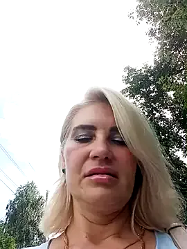 JennyOMay on StripChat 