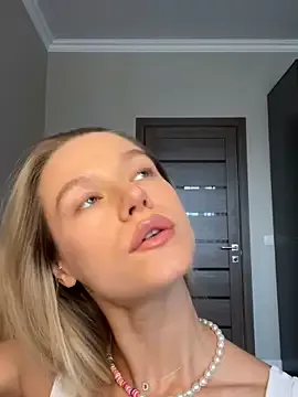 JessIsLove on StripChat 