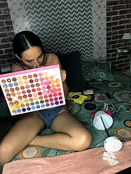 KaMila_M00N — SHOW TITS
