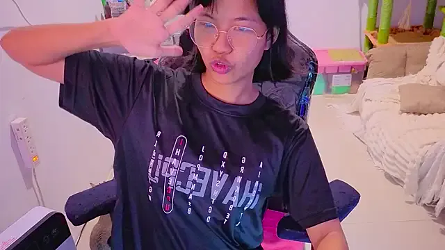 Kana_G on StripChat 