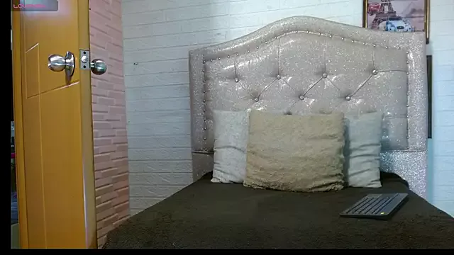 KataleyaStiward on StripChat 