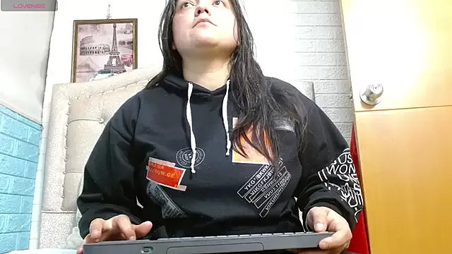 KataleyaStiward on StripChat 
