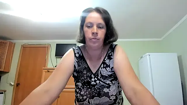 KATTYWARM_ on StripChat 