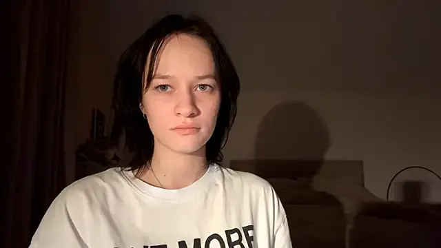 KellySayli on StripChat 