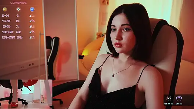 Kimmie_shine on StripChat 