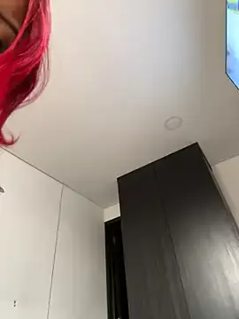 Kuromi_LS — Complet naked in the balcony