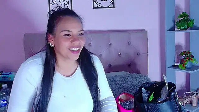 LanaBigTitties on StripChat 