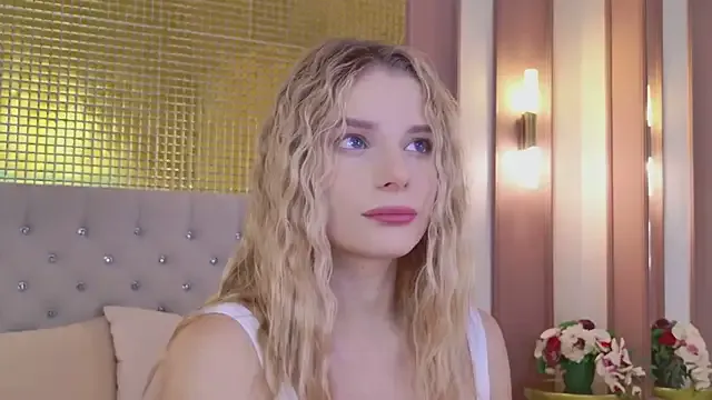 LanaSparks on StripChat 