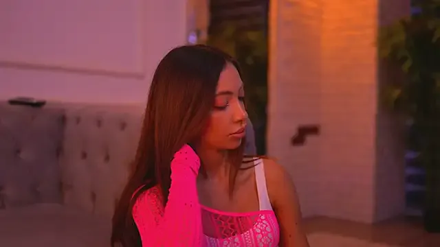 LaylaKristall on StripChat 
