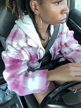 LeyaHoneybuns — Special content request for best tipper