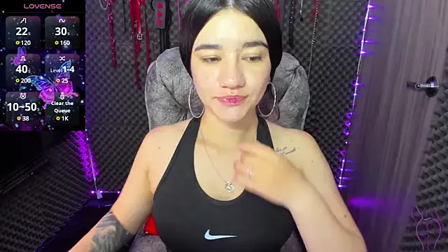 lilihot_ on StripChat 