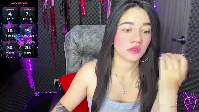 lilihot_ on StripChat 