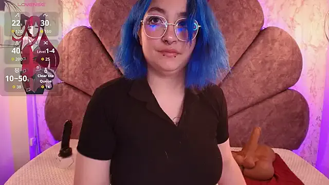 Lilith_curvy — sensual play nipples 