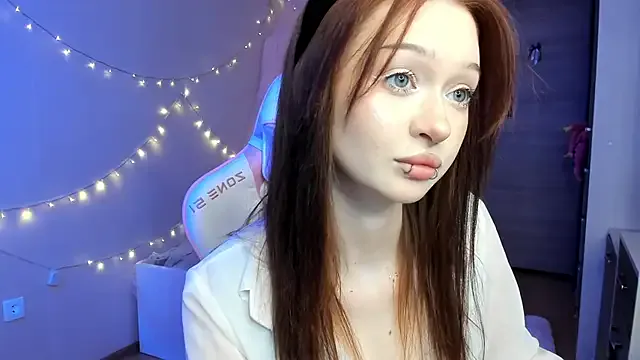 lilMollyStuart — show body