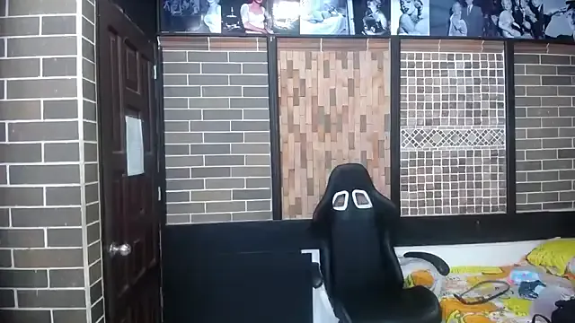 littleflower4you on StripChat 