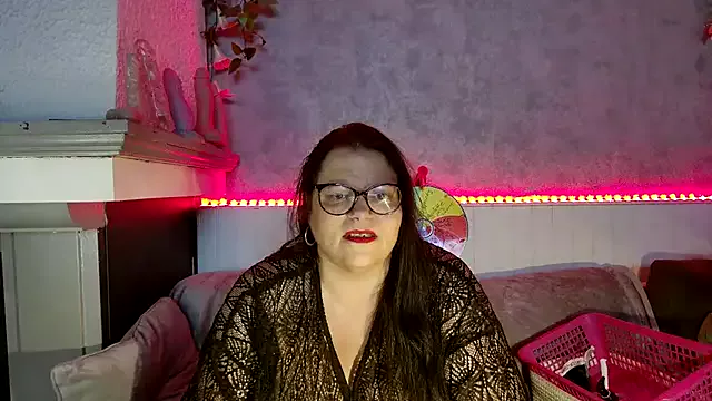 Lola-squirt on StripChat 