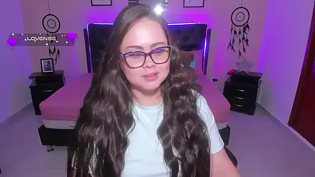 LolaVillalobos on StripChat 