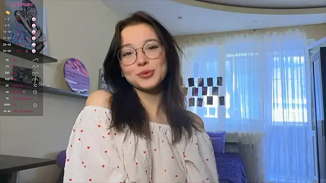 lolly_by on StripChat 