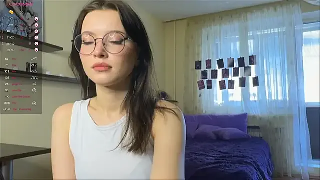 lolly_by on StripChat 