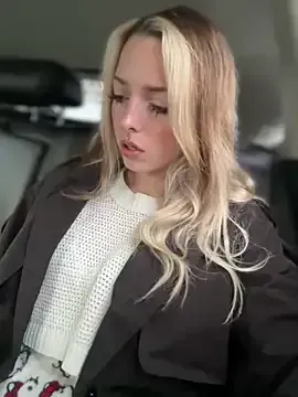 LoraaDoll — PINCH NIPPLES PUBLIC