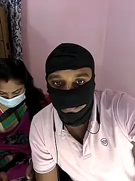 Lovlycouple1 on StripChat 