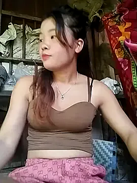 lylylove on StripChat 