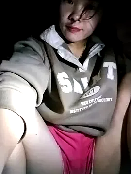 lylylove on StripChat 